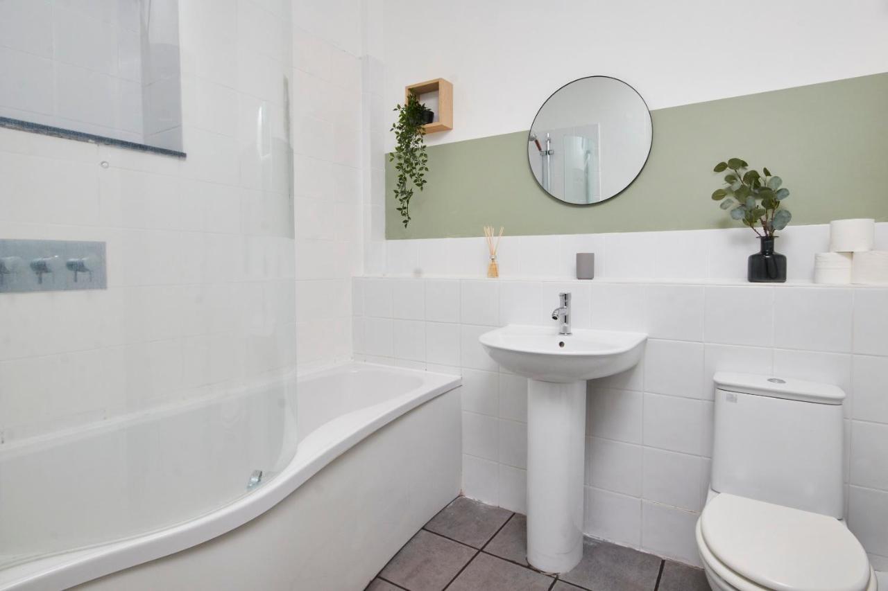 Wonderful Apartment In Bath With Garden - Sleeps 8 エクステリア 写真