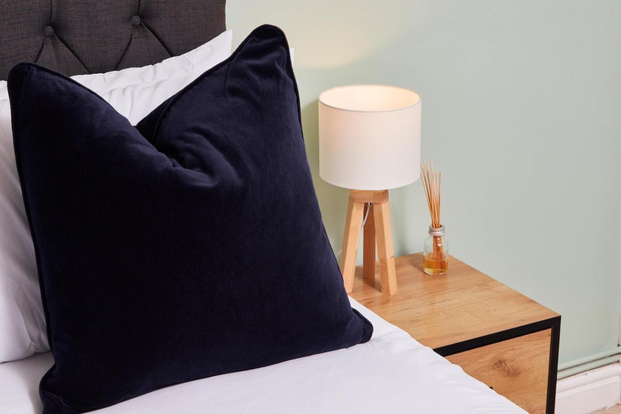 Wonderful Apartment In Bath With Garden - Sleeps 8 エクステリア 写真