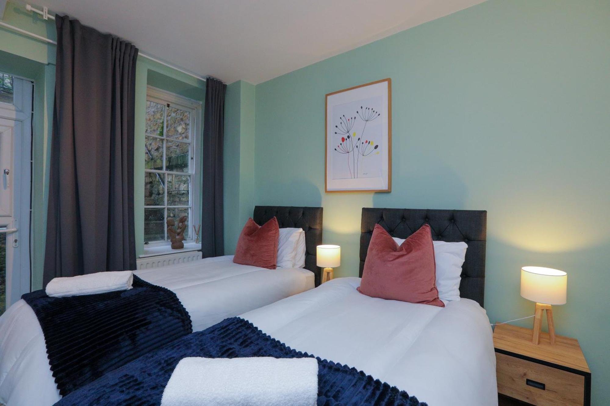 Wonderful Apartment In Bath With Garden - Sleeps 8 エクステリア 写真